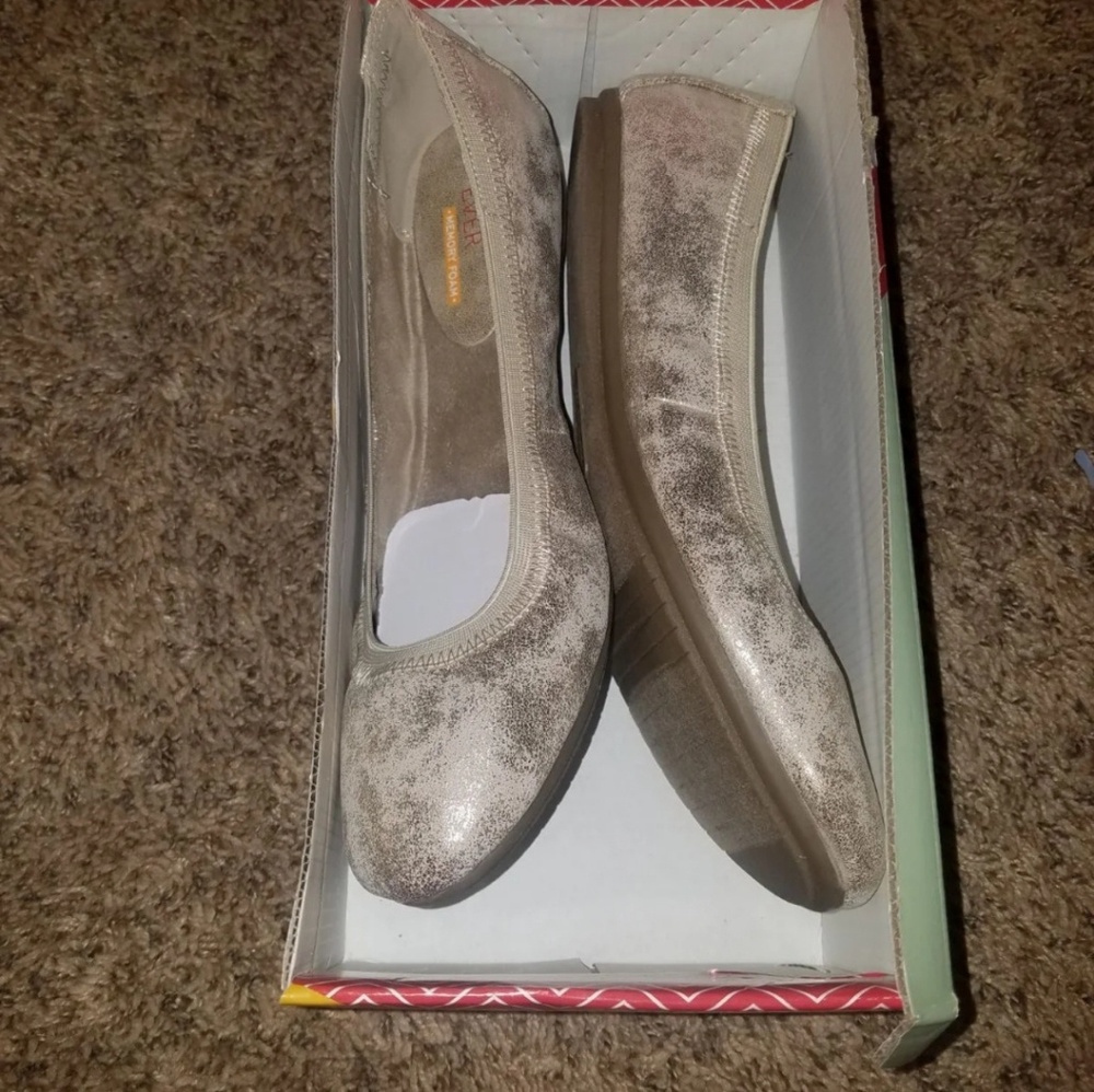 Gold flats sz 11